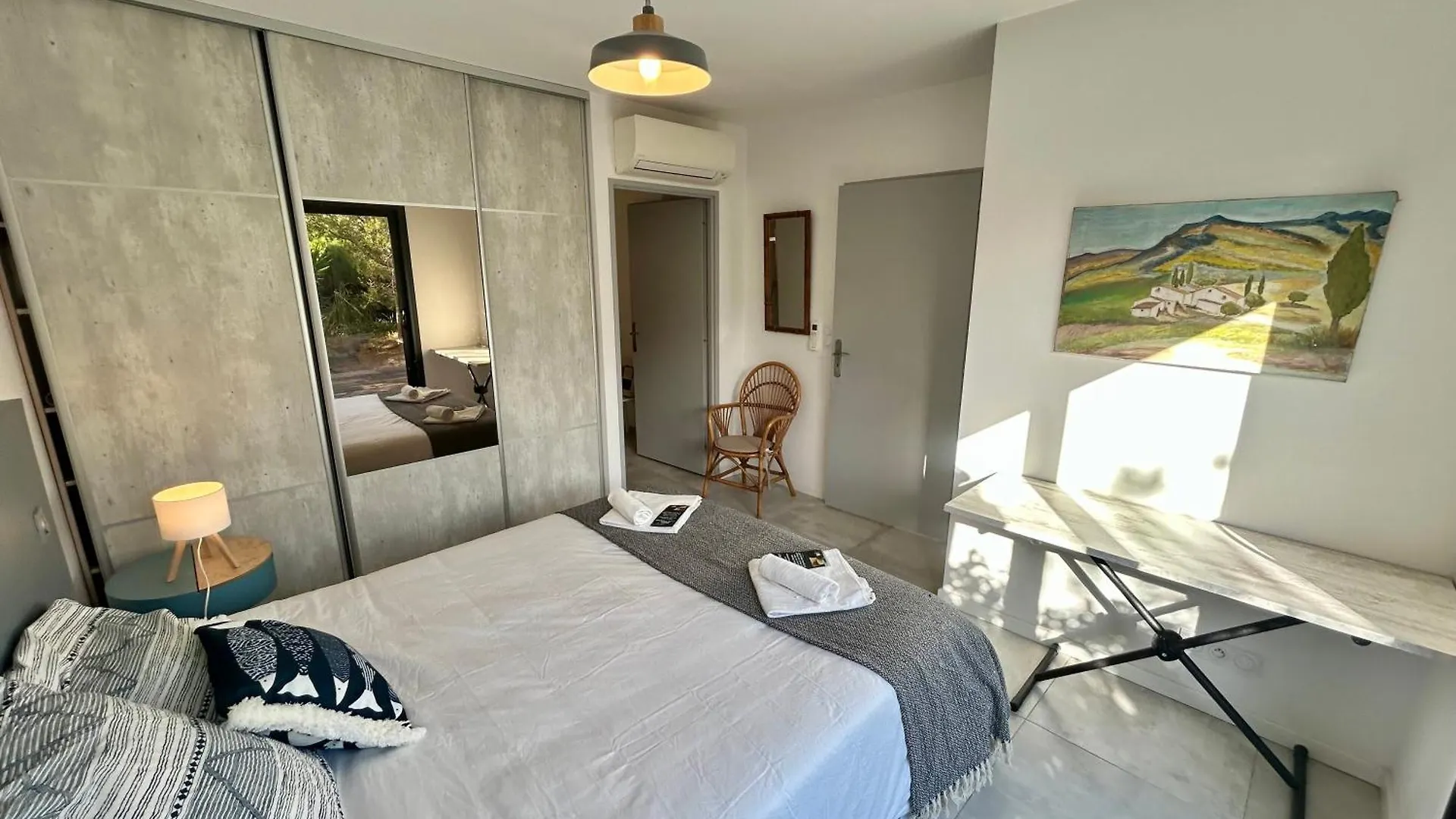 Appartement Luxe Le Levant Hyères 0*,  Francia